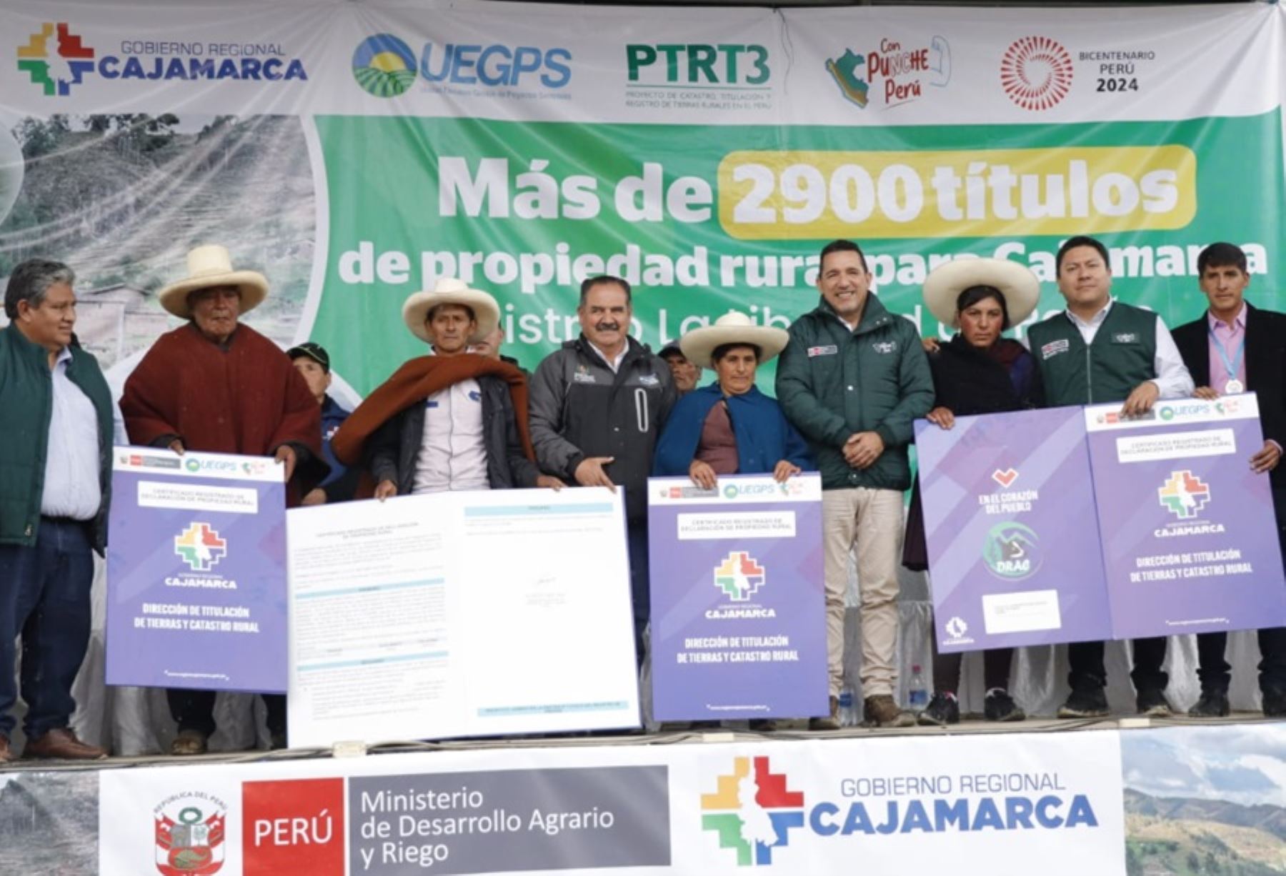 En un esfuerzo conjunto, el Ministerio de Desarrollo Agrario y Riego, a través del Proyecto Catastro, Titulación y Registro de Tierras Rurales en el Perú – Tercera Etapa (PTRT3)-UEGPS; el gobierno regional de Cajamarca y la Superintendencia Nacional de Registros Públicos (Sunarp), inscribieron 2,973 predios rurales individuales en el distrito de La Libertad de Pallán.