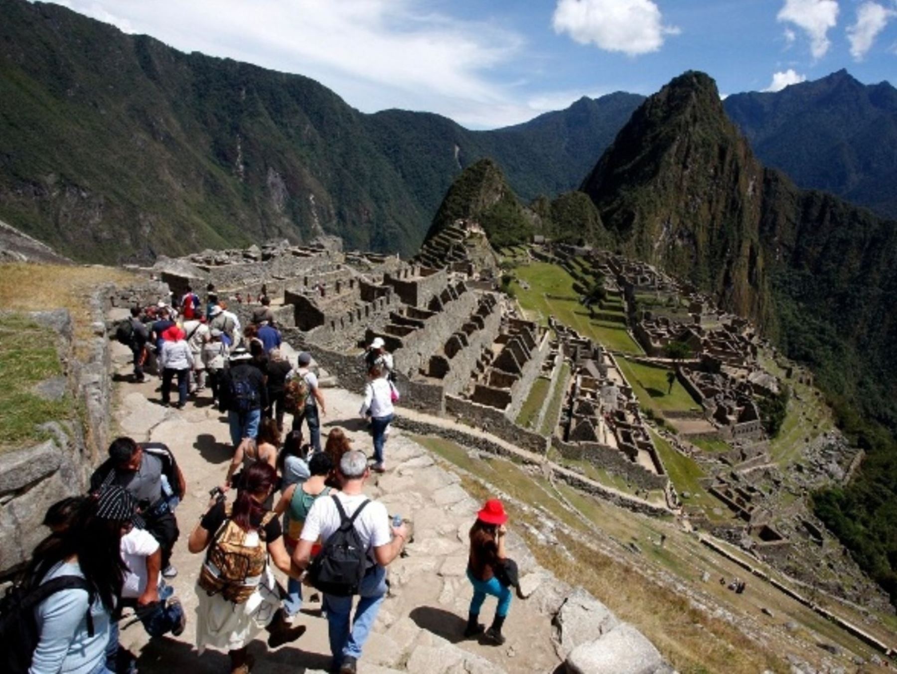 Machu Picchu es el destino favorito para recibir el Año Nuevo 2024 por muchos turistas.