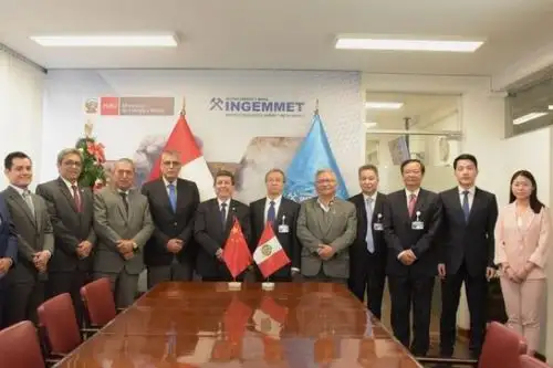 Visita protocolar de la delegación del Servicio Geológico de la República Popular de China a la sede del Ingemmet. Foto: ANDINA/Ingemmet