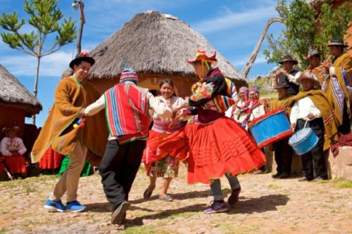Gracias al turismo comunitario, los viajeros experimentan vivencias únicas e inolvidables sobre la diversidad cultural del Perú.