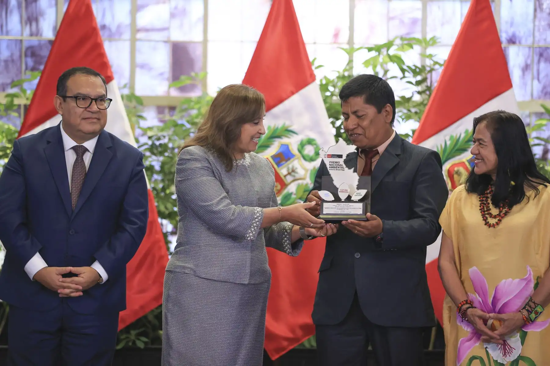 Presidenta Dina Boluarte participó en la ceremonia de entrega del Premio Nacional Ambiental Antonio Brack Egg - Edición 2023.
Foto: ANDIN/ Prensa Presidencia