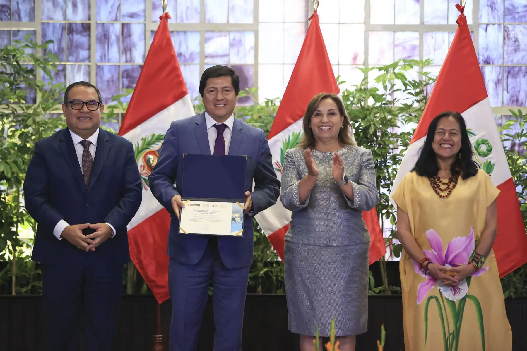Presidenta Dina Boluarte participó en la ceremonia de entrega del Premio Nacional Ambiental Antonio Brack Egg - Edición 2023.
Foto: ANDIN/ Prensa Presidencia