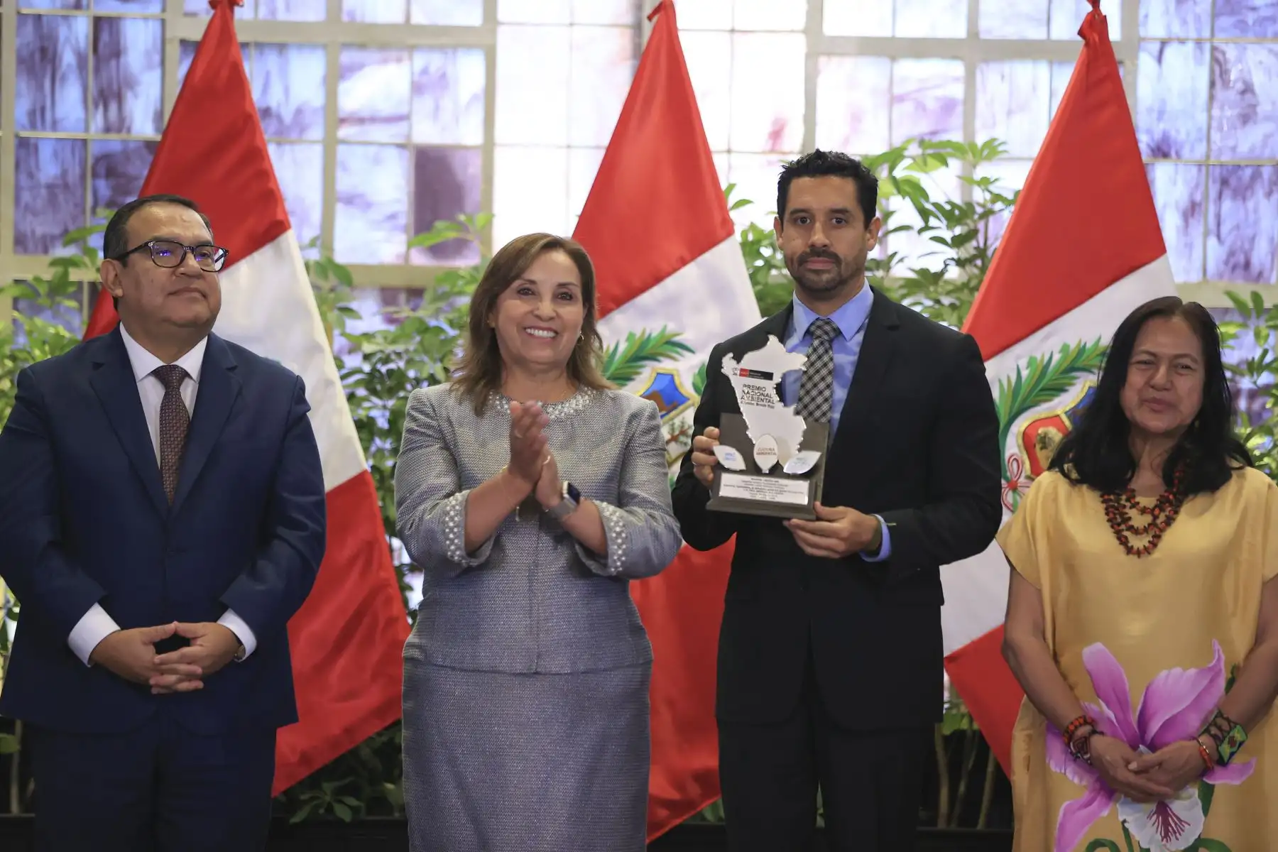 Presidenta Dina Boluarte participó en la ceremonia de entrega del Premio Nacional Ambiental Antonio Brack Egg - Edición 2023.
Foto: ANDIN/ Prensa Presidencia