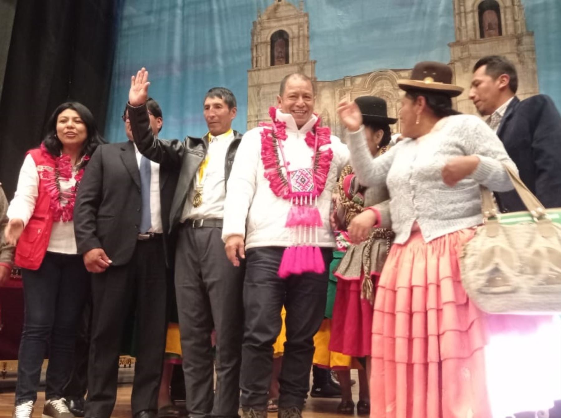 Ministro de Trabajo y Promoción del Empleo, Daniel Maurate, destacó ayer en Puno el aporte del programa Llamkasun Perú en la generación de empleo en beneficio de la población local. ANDINA/Difusión