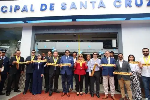 Mercado municipal Santa Cruz de Miraflores reabrió sus puertas al público en general. Foto: ANDINA/Difusión