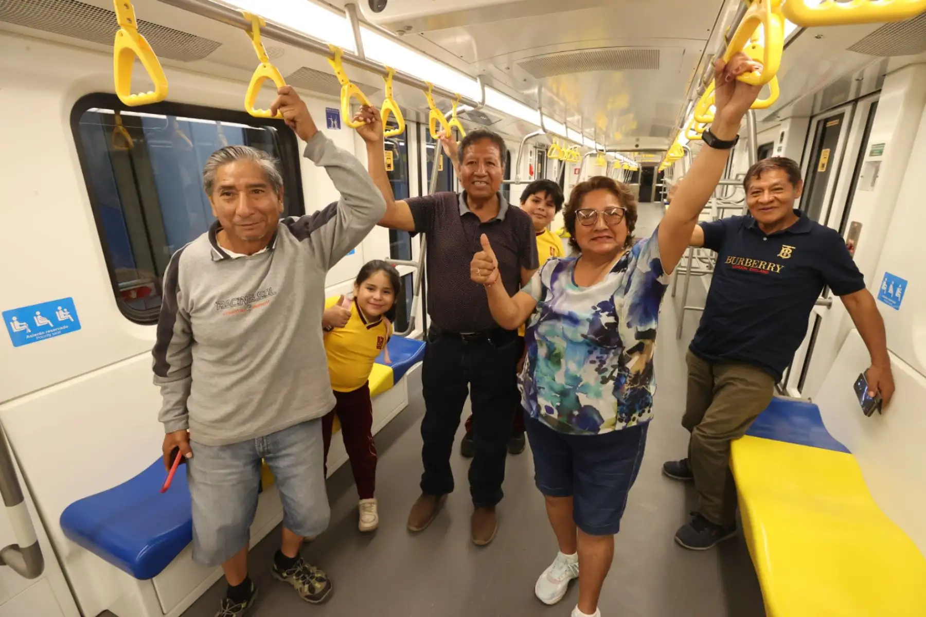 Hoy inicío operaciones de la etapa 1A de la Línea 2 del metro de Lima y Callao, desde la estación Mercado de Santa Anita hacia la estación Evitamiento cuyo servicio será temporalmente gratuito durante los 3 meses que duré el periodo de marcha blanca. Foto: ANDINA/Juan Carlos Guzmán