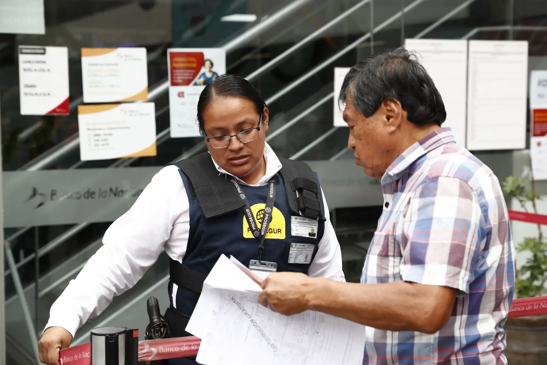 Hoy jueves 21 de diciembre comenzó el proceso de devolución de aportes al Fondo Nacional de Vivienda FONAVI en las diversas agencias del Banco de la Nación en Lima Metropolitano y provincias. Foto: ANDINA/ Daniel Bracamonte