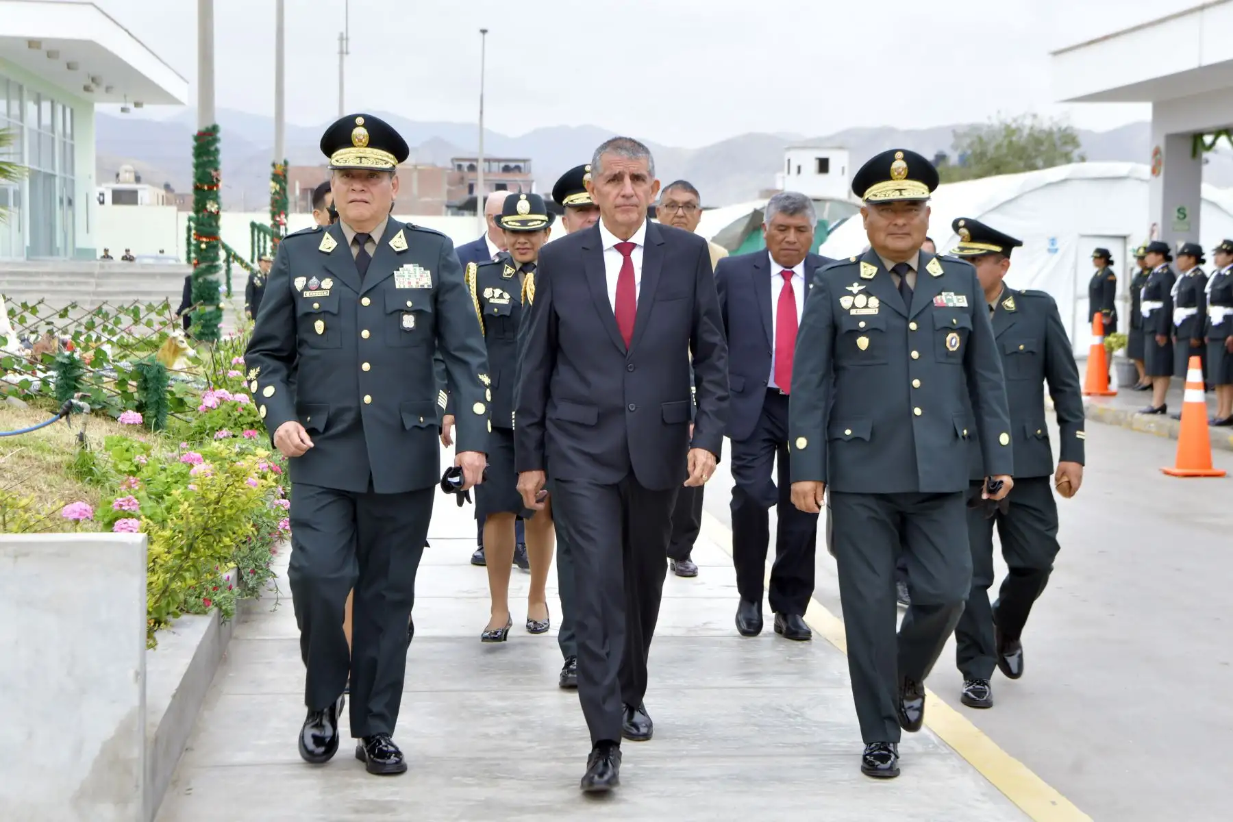 Casi 200 nuevas policías mujeres egresaron hoy de la escuela de formación para luchar contra el crimen
Foto: MININTER