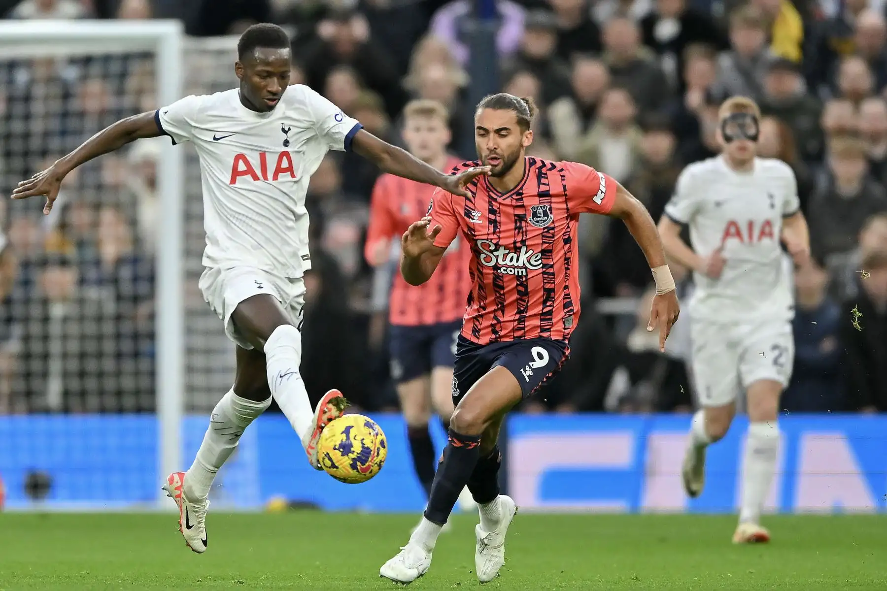 Con goles de Richarlison y Son Heung-Min en el primer tiempo, el Tottenham Hotspur venció 2-1 al Everton en Londres, por la jornada 18 de la Premier League inglesa. Foto: EFE