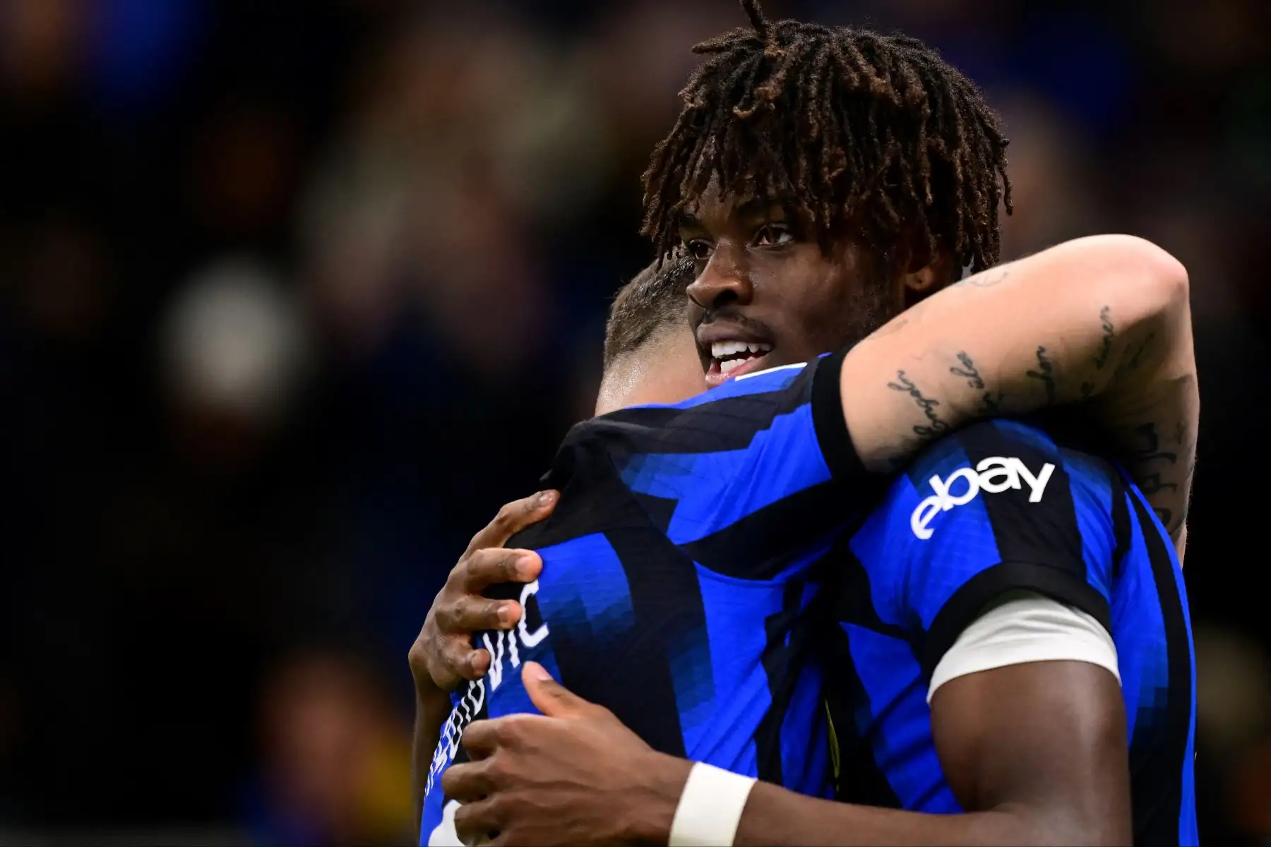 Con goles de Bisseck y Barella, el Inter derrotó por 2-0 al Lecce en el estadio San Siro de Milán, por la fecha 17 de la Serie A italiana. Foto: AFP