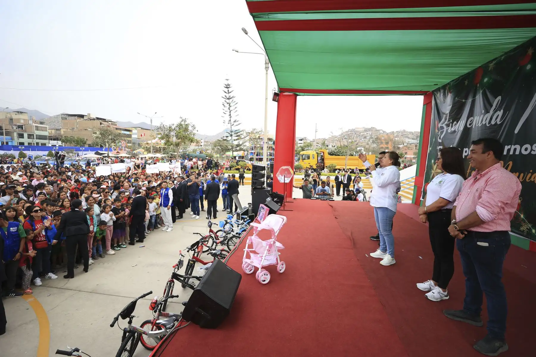 La presidenta Dina Boluarte participa en el lanzamiento de MINSA Móvil - Jornadas de salud integral itinerante y chocolatada navideña.
Foto: ANDINA/Prensa Presidencia
