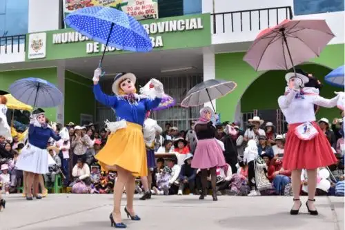 Las chacotas son las mujeres que engalanaban la Navidad.