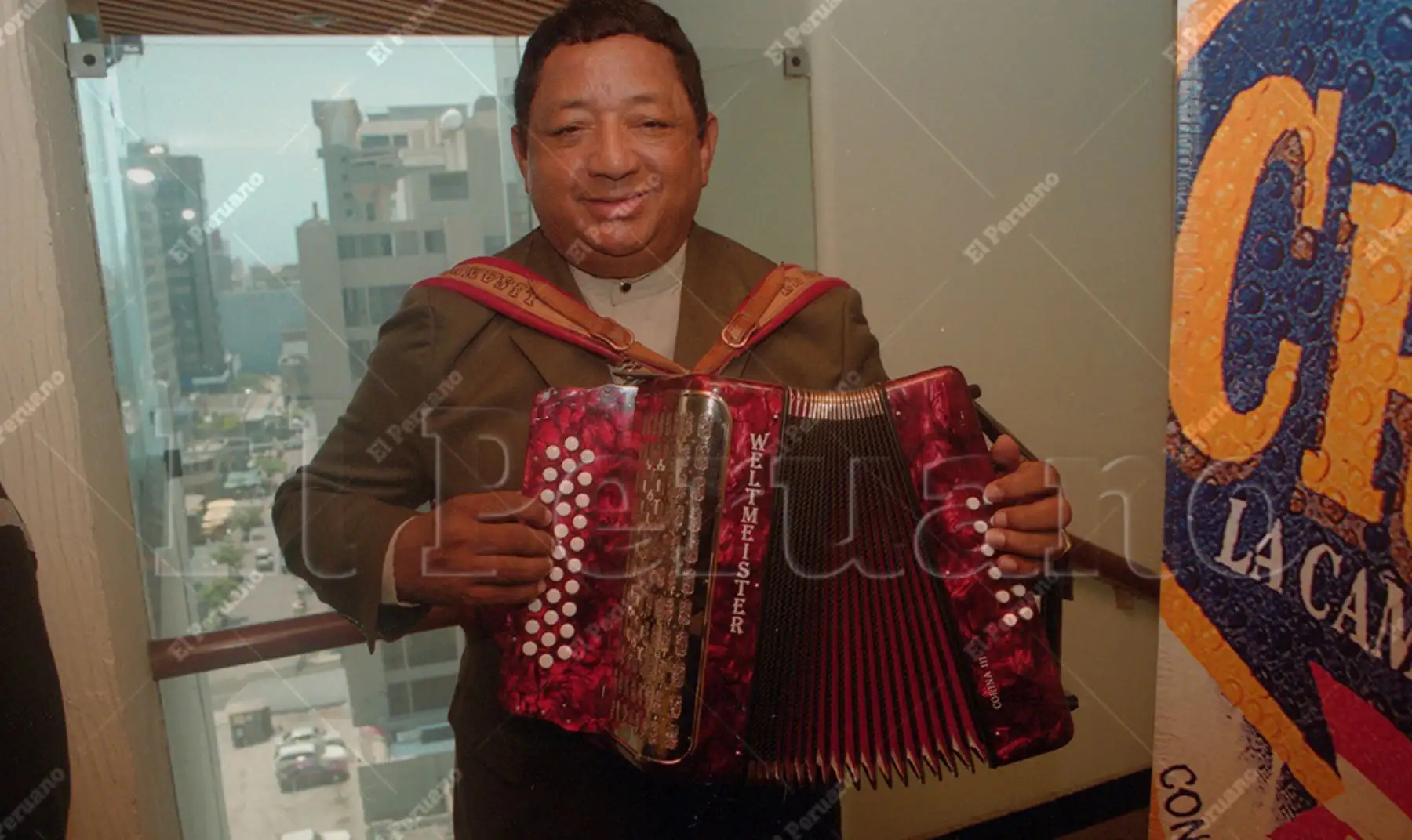 Lima - 04 febrero 2004 / El cantautor colombiano Lisandro Meza inicia gira por nueve ciudades del país. / Foto: Archivo Histórico El Peruano