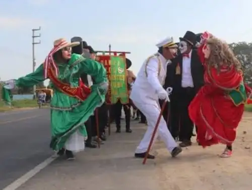 La danza Los Margaritos o Ingleses de Mochumí (Lambayeque) fue reconocida como Patrimonio Cultural de la Nación por el Ministerio de Cultura. Foto cortesía: Danza Folklórica de los Margaritos de Mochumí/Facebook