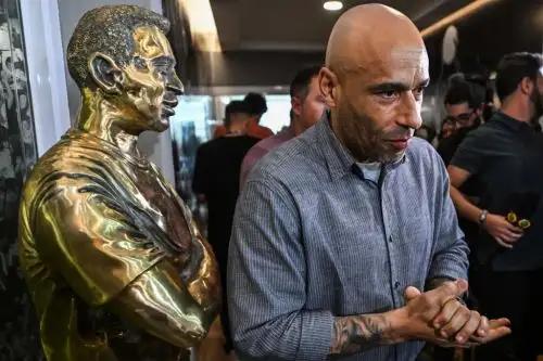 Edinho asegura que pelé estaría muy preocupado por el presente de la selección brasileña