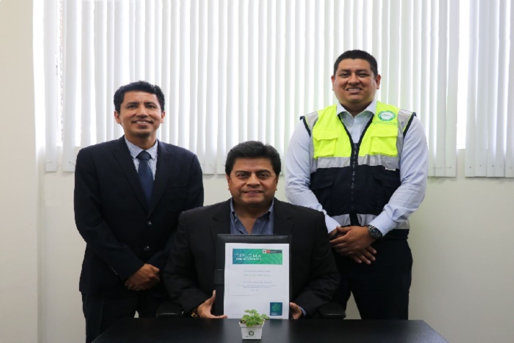 Cambio climático: Amsac recibe segunda estrella del programa  Huella de Carbono Perú