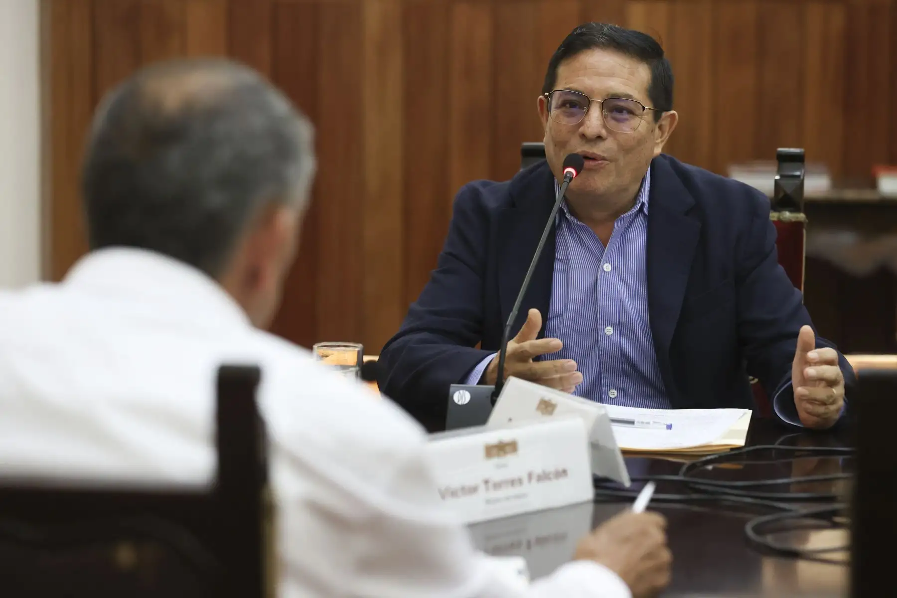 La presidenta de la república, Dina Boluarte, recibió en Palacio de Gobierno al alcalde de La Victoria, Rubén Cano, con quien coordinó acciones para que se continúe redoblando la seguridad en el emporio de Gamarra.
Foto: ANDINA/Prensa Presidencia