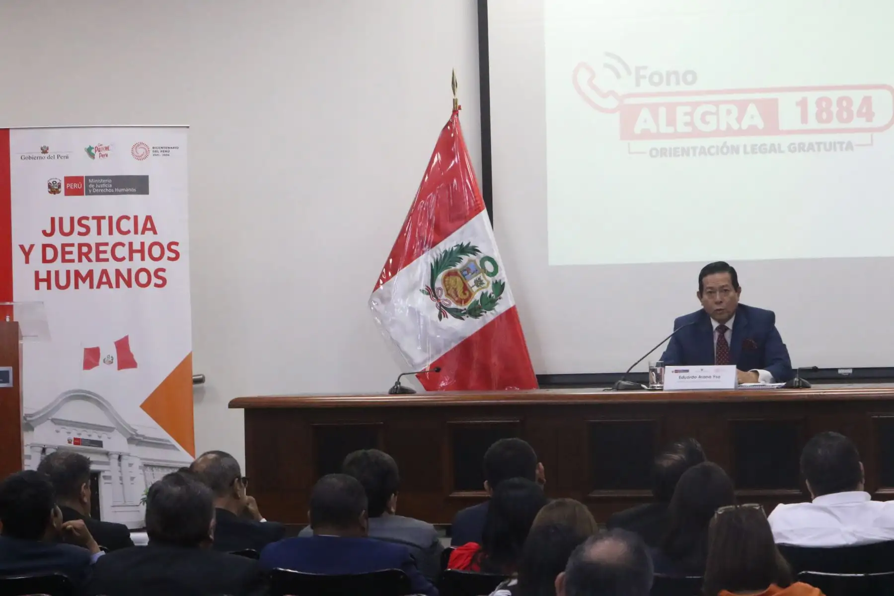 Remarcó otras acciones de su sector como la reactivación de 4 obras paralizadas en los establecimientos penitenciarios de Pucallpa, Arequipa, Puno e Iquitos, así como el inicio de obras para ampliación del establecimiento penitenciario de Chimbote que contempla la construcción de un pabellón de tres niveles con 22 celdas para 35 internos.FOTO:ANDINA/Hector Vinces.