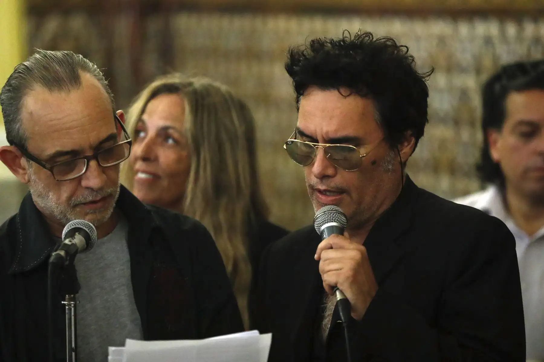 Patricio Suárez Vértiz presente en la parroquia Nuestra Señora de Fátima de Miraflores durante la misa de cuerpo presente para despedir a su hermano Pedro Suárez Vertiz, quien falleció en Lima el jueves 28 de diciembre a los 54 años. Foto: ANDINA/Daniel Bracamonte