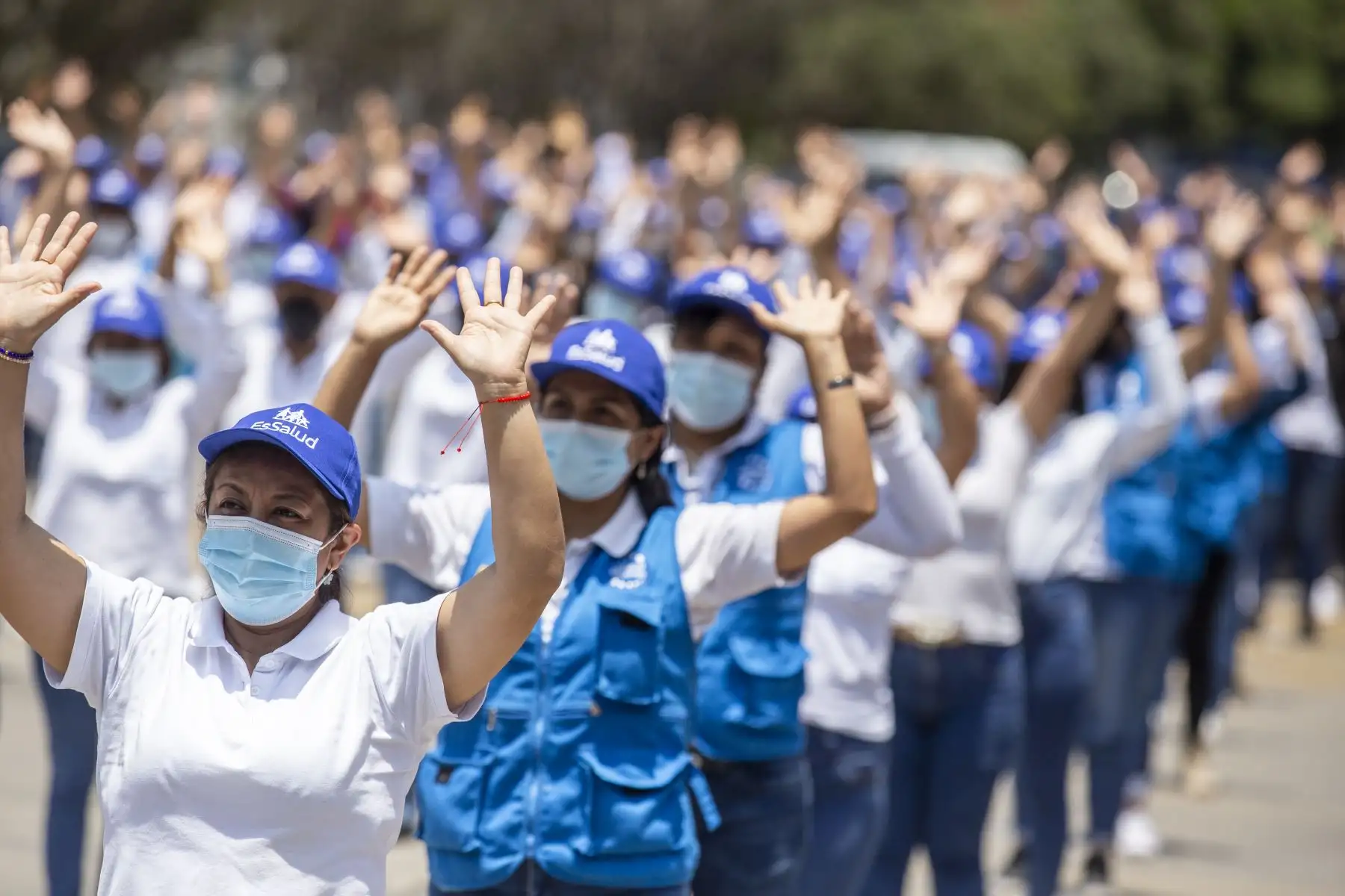 Durante la actividad, denominada "Tómate el tiempo, tómate una pausa", la Dra. María Elena Aguilar del Águila, titular de EsSalud, recordó que una pausa puede volver al trabajador más productivo. 
Foto: EsSalud