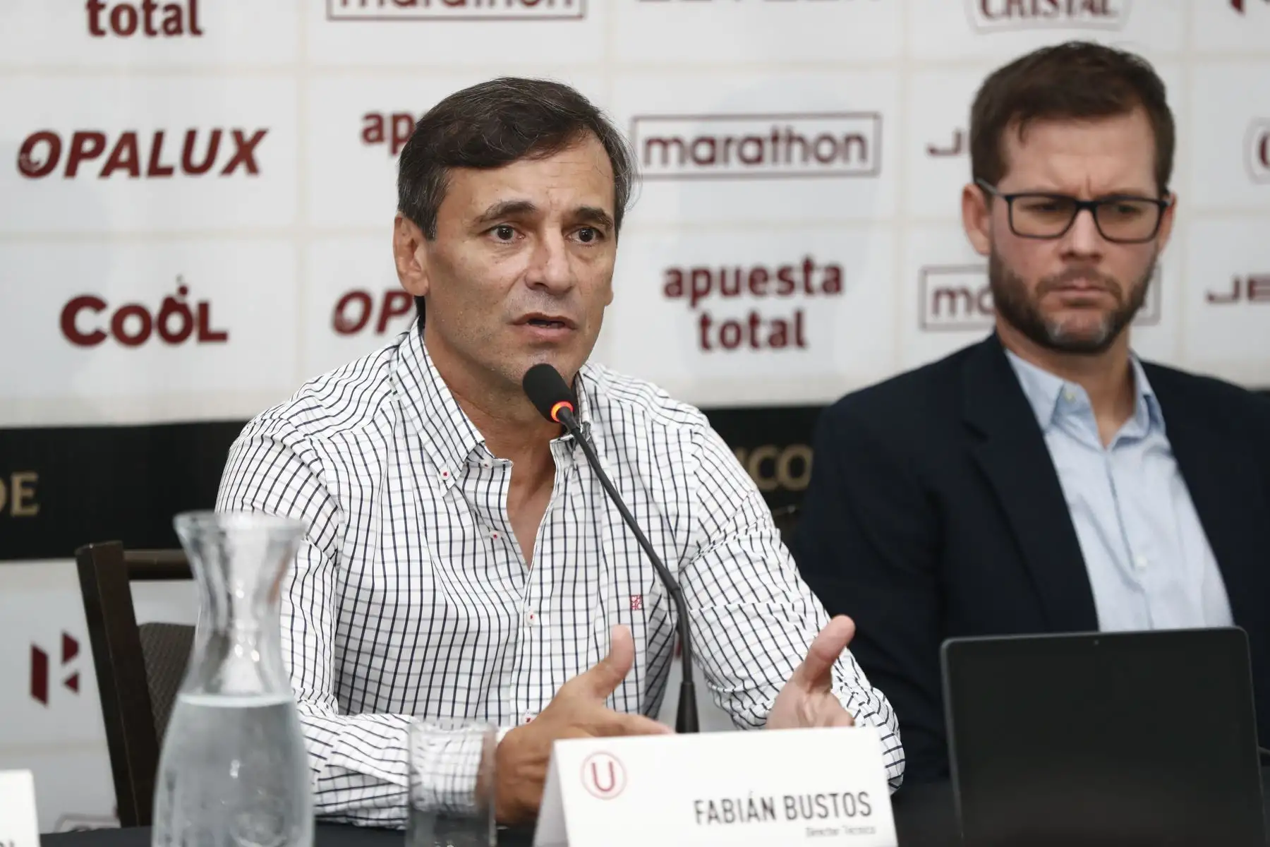 Presentación del nuevo comando técnico del club Universitario de Deportes, que tiene como cabeza al exfutbolista y entrenador argentino Fabián Bustos. Foto: ANDINA/Daniel Bracamonte