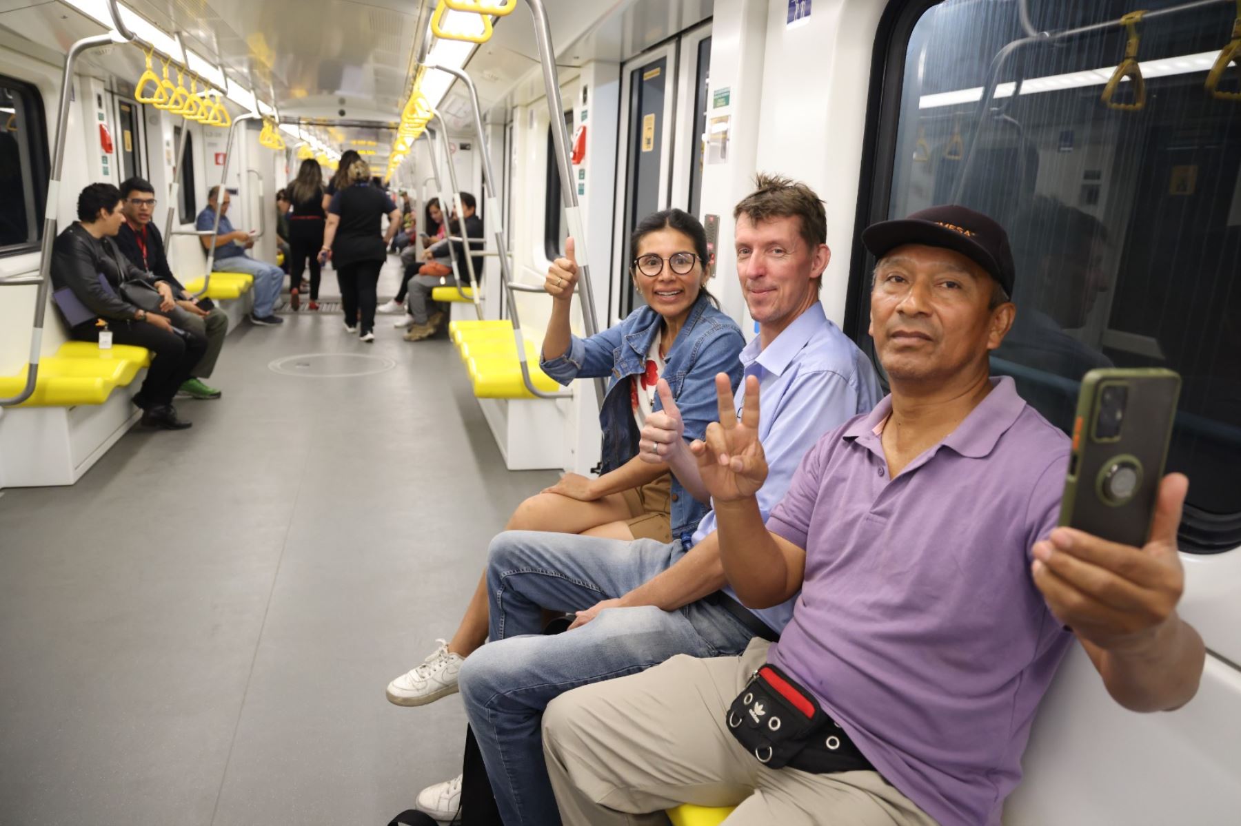 MTC: cerca de 100,000 pasajeros se movilizaron en el primer tren subterráneo del Perú. Foto: ANDINA/Difusión.