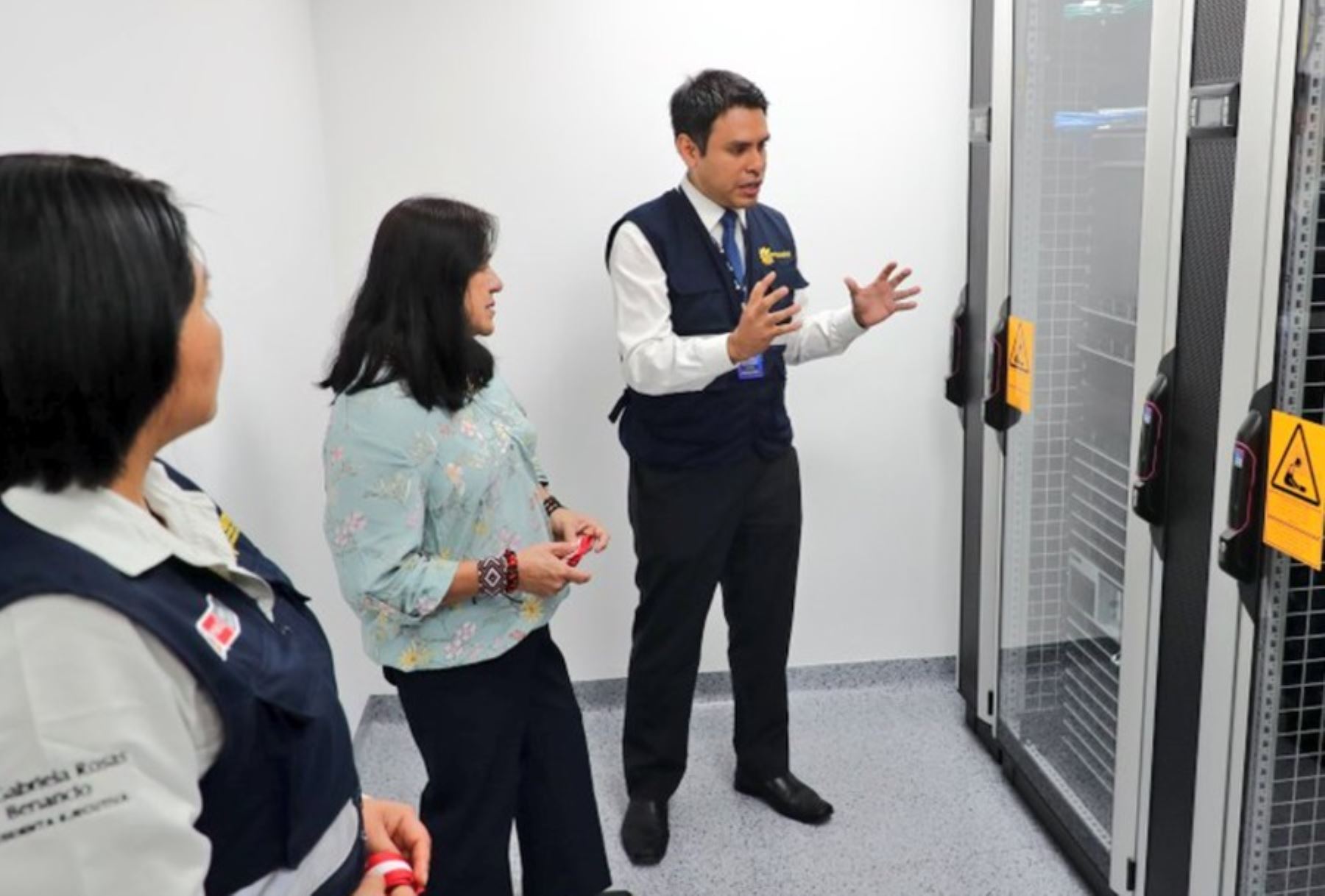 Un moderno centro informático de alto rendimiento, denominado Nuna puso en marcha el Servicio Nacional de Meteorología e Hidrología (Senamhi) del Ministerio del Ambiente, para optimizar el monitoreo climático del país ante la presencia de El Niño.