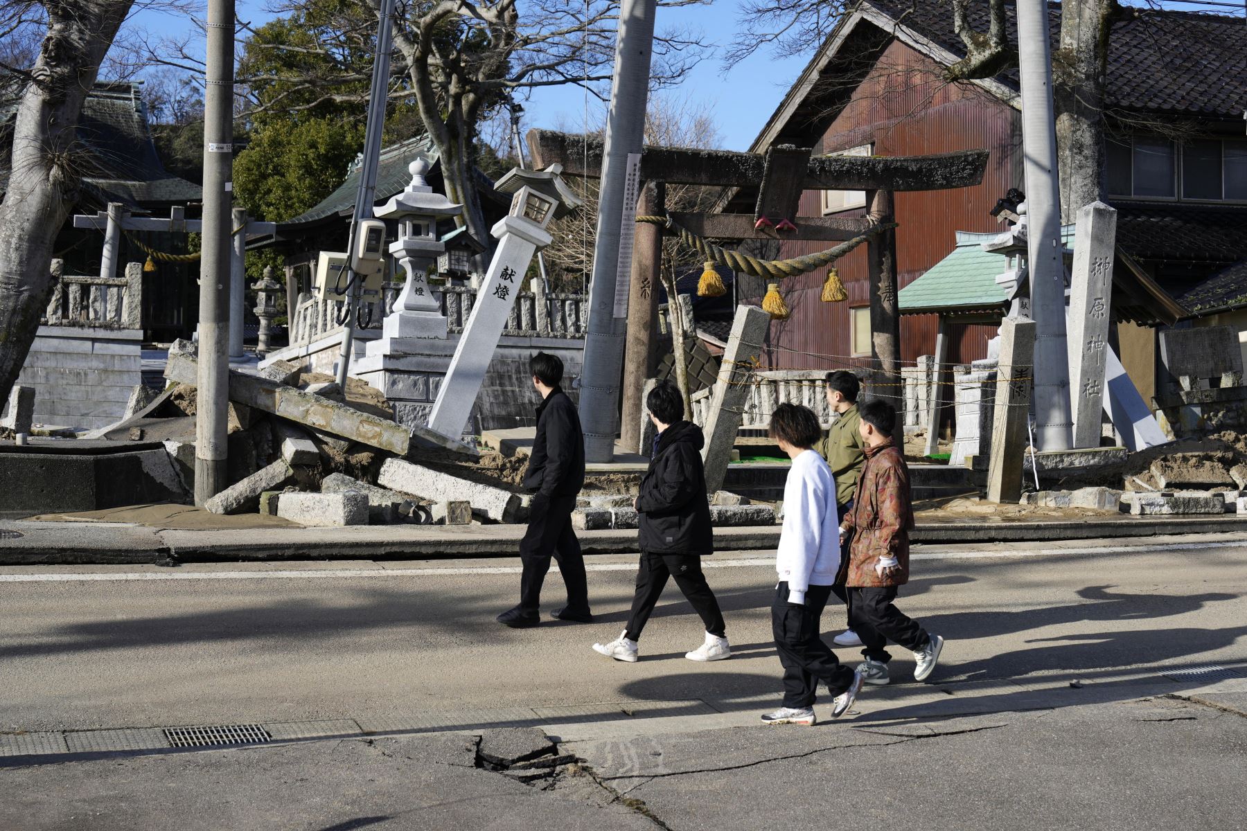 Imágenes de la destrucción causada por el terremoto que sacudió una parte de Japón el 1 de enero de 2024. Foto: EFE