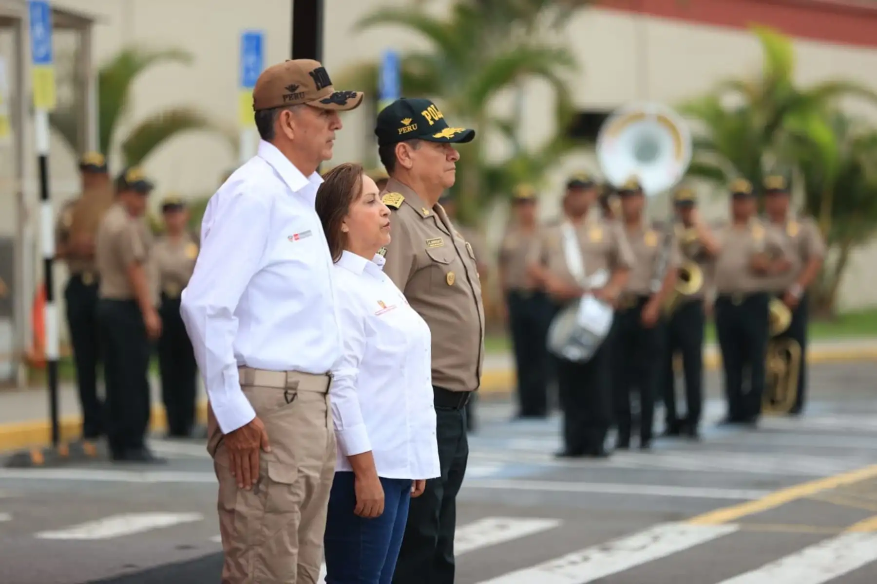 La presidenta Dina Ercilia Boluarte Zegarra participa en incorporación de más de 5 mil policías al patrullaje policial.  Foto: ANDINA/Prensa Presidencia