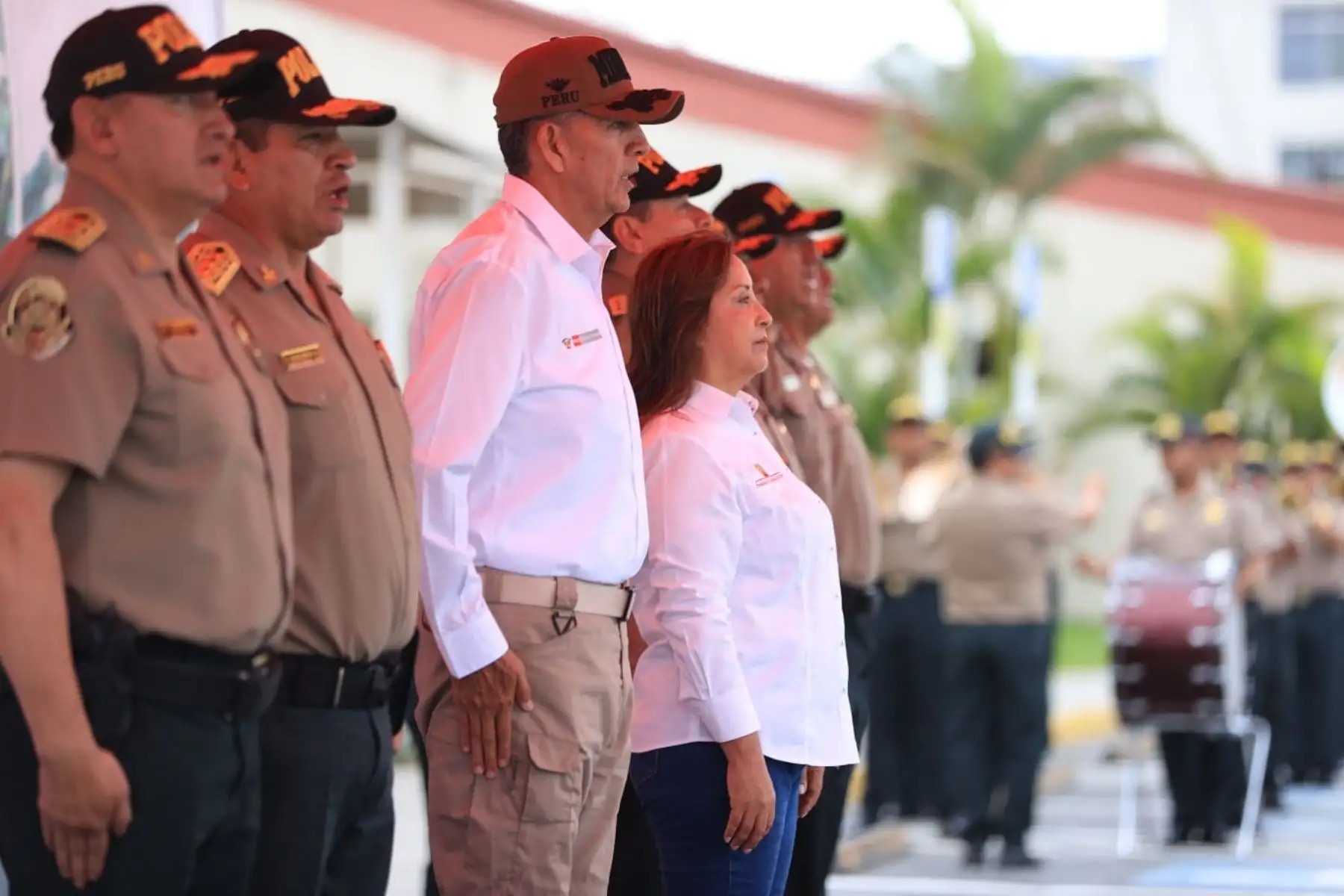 La presidenta Dina Ercilia Boluarte Zegarra participa en incorporación de más de 5 mil policías al patrullaje policial.  Foto: ANDINA/Prensa Presidencia
