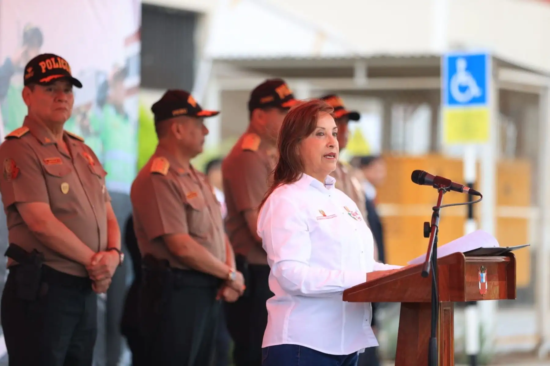 La presidenta Dina Ercilia Boluarte Zegarra participa en incorporación de más de 5 mil policías al patrullaje policial.  Foto: ANDINA/Prensa Presidencia