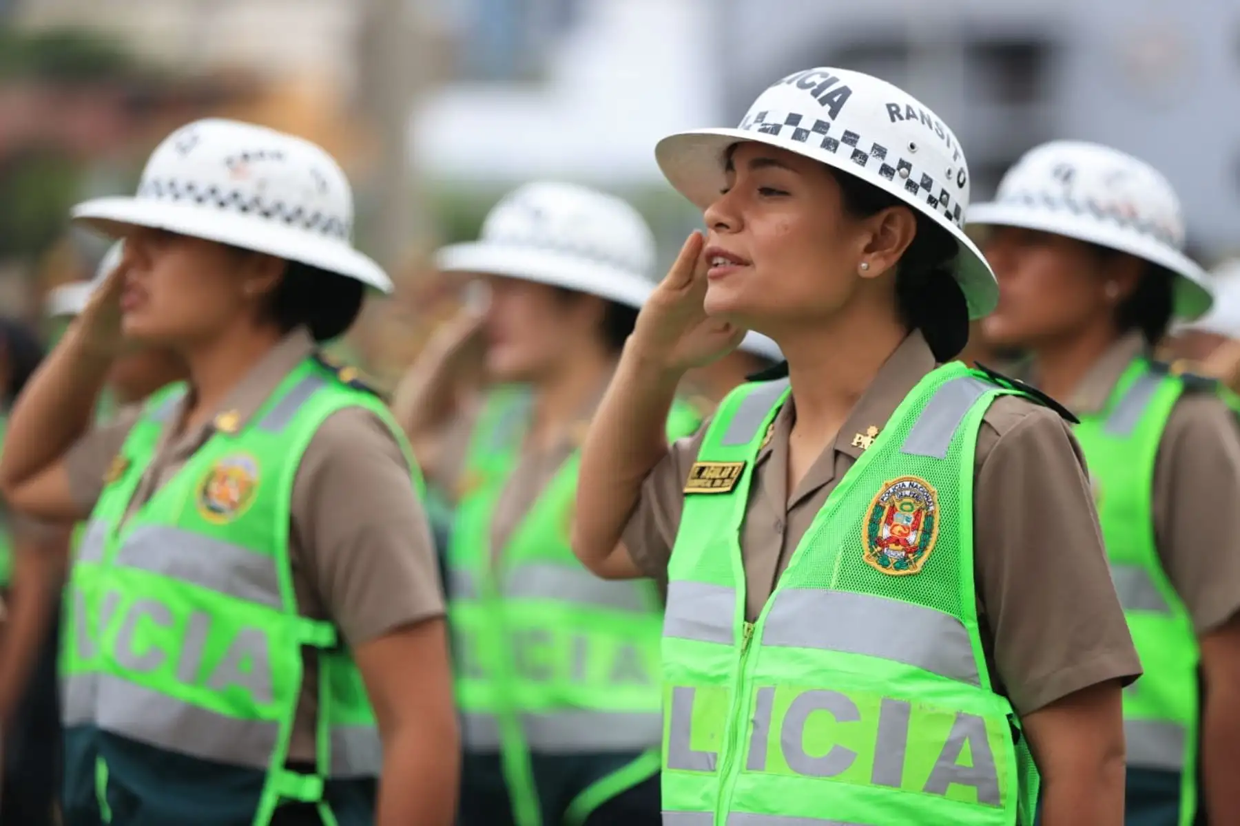 La presidenta Dina Ercilia Boluarte Zegarra participa en incorporación de más de 5 mil policías al patrullaje policial.  Foto: ANDINA/Prensa Presidencia