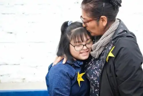 En 7 de cada 10 hogares peruanos al menos una persona necesita cuidados, y es una mujer la que lo asume en su totalidad. ANDINA/ MIMP.