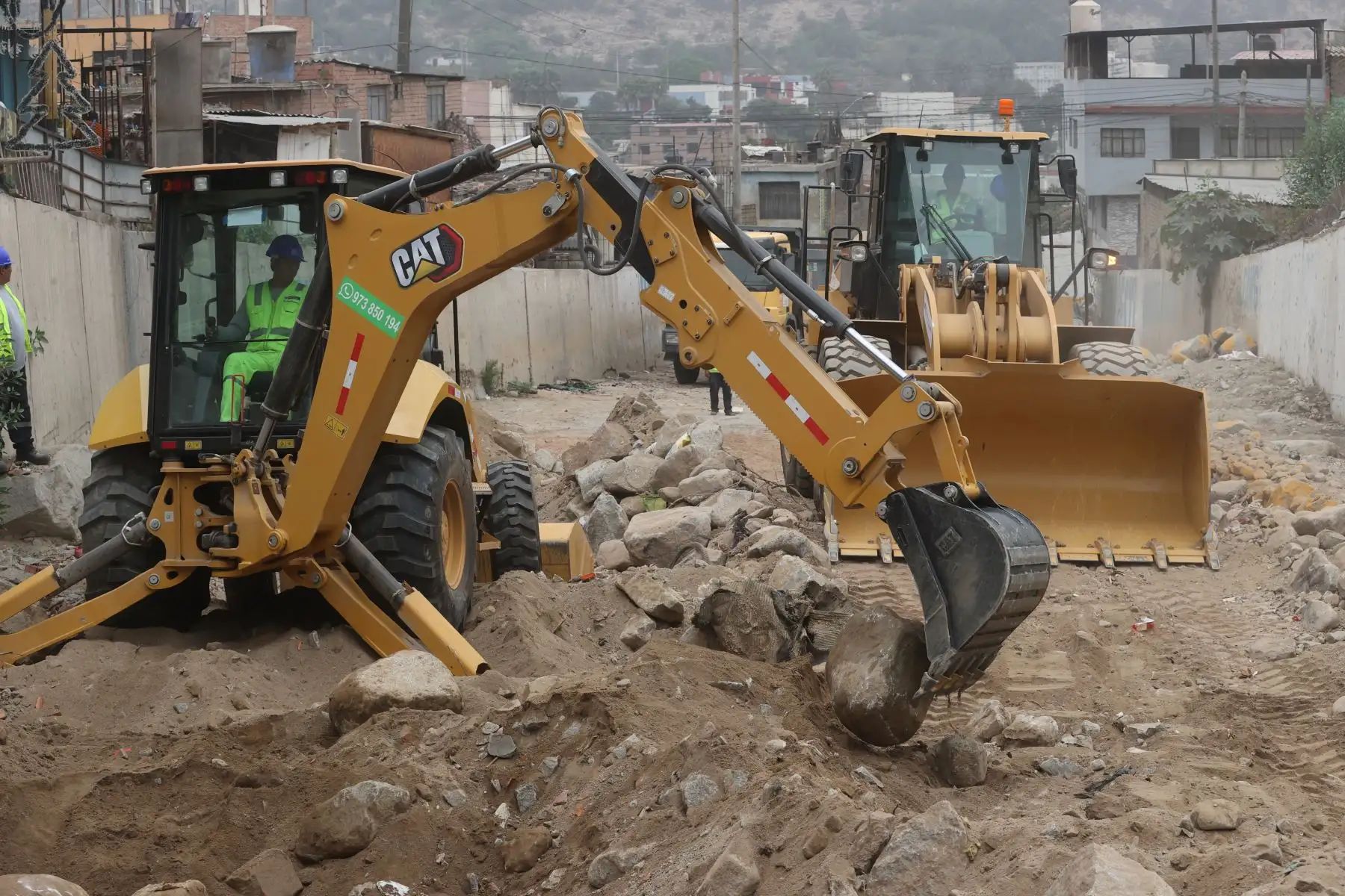 Trabajos de prevención y descolmatación en las zonas que podrian verse afectadas ante un deslizamiento o huayco en Quirio, Chosica ante la llegada del fenómeno del Niño.

Foto: ANDINA/Juan Carlos Guzmán Negrini