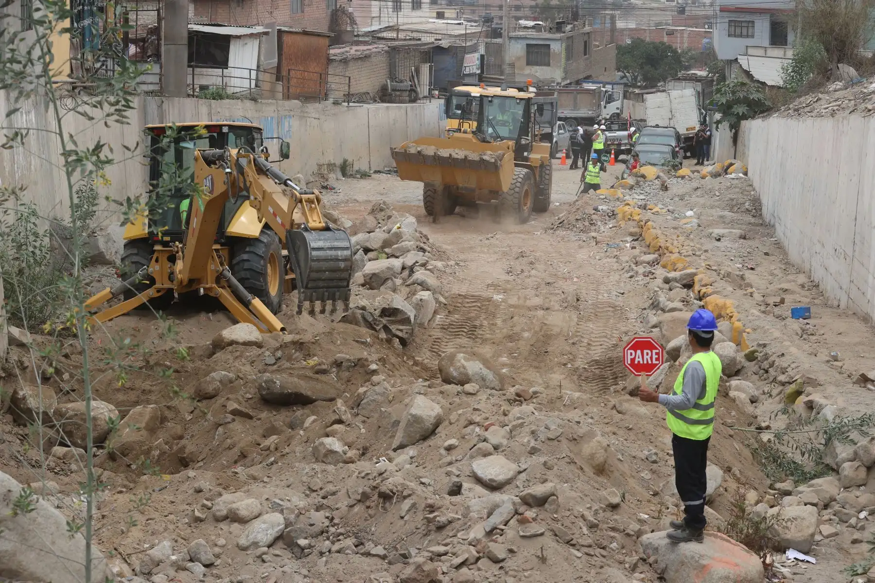 Trabajos de prevención y descolmatación en las zonas que podrian verse afectadas ante un deslizamiento o huayco en Quirio, Chosica ante la llegada del fenómeno del Niño.

Foto: ANDINA/Juan Carlos Guzmán Negrini