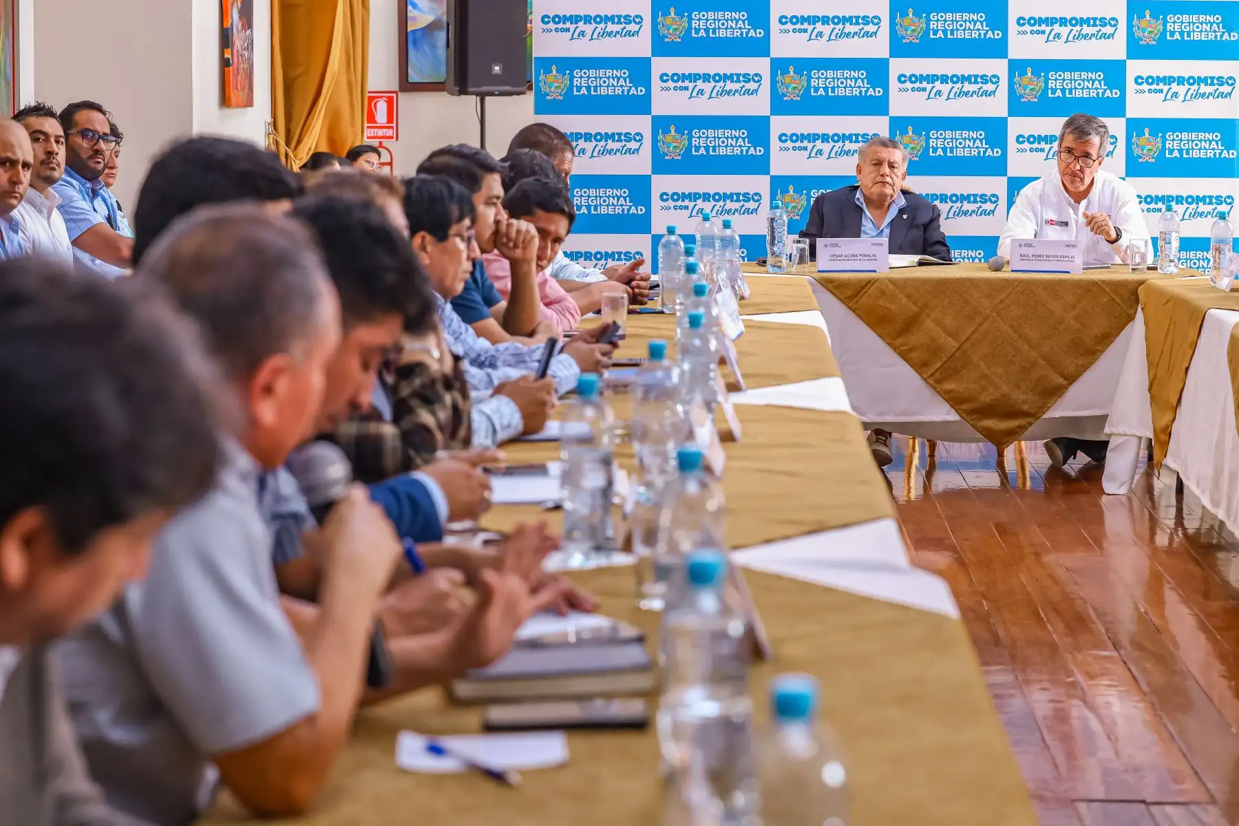 El ministro de Transportes y Comunicaciones, Raúl Pérez Reyes, participó en el Encuentro Intergubernamental entre el MTC y el Gobierno Regional de La Libertad, que tuvo como objetivo destrabar proyectos e impulsar obras de infraestructura en la región, en beneficio de la población liberteña.
Foto: ANDINA/MTC