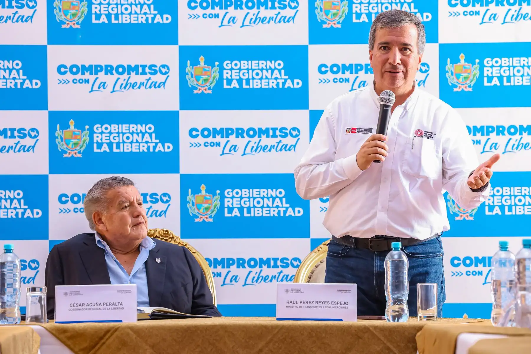 El ministro de Transportes y Comunicaciones, Raúl Pérez Reyes, participó en el Encuentro Intergubernamental entre el MTC y el Gobierno Regional de La Libertad, que tuvo como objetivo destrabar proyectos e impulsar obras de infraestructura en la región, en beneficio de la población liberteña.
Foto: ANDINA/MTC