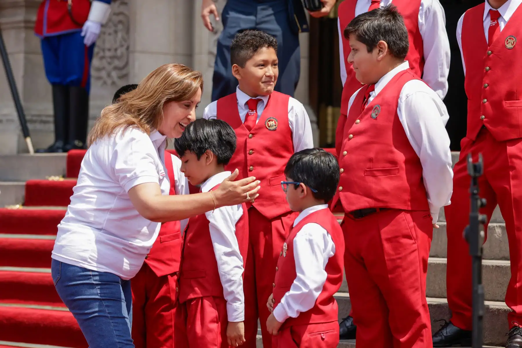 La presidenta Dina Boluarte participó en encuentro con niñas, niños y lideresas de comedores populares, ollas comunes y comités de vaso de leche. Foto: ANDINA/Prensa Presidencia