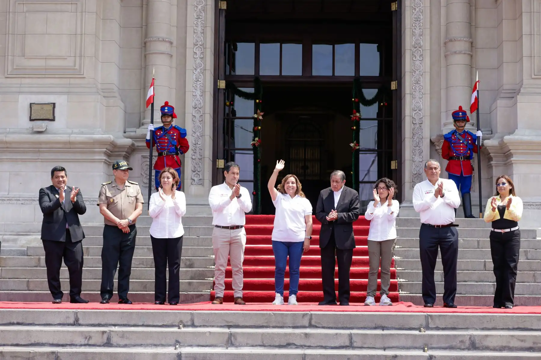 La presidenta Dina Boluarte participó en encuentro con niñas, niños y lideresas de comedores populares, ollas comunes y comités de vaso de leche. Foto: ANDINA/Prensa Presidencia