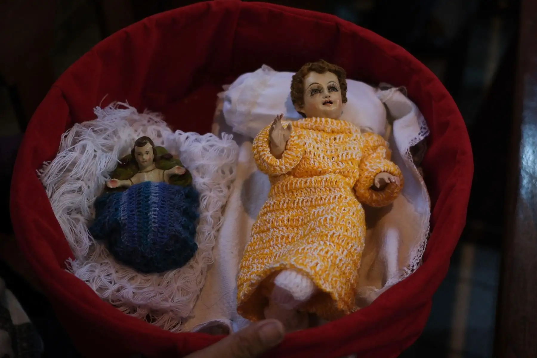 Fotografía de imágenes del niño Jesús , durante la celebración del Día de los Reyes Magos , en La Paz (Bolivia). Cientos de bolivianos conmemoraron este sábado el Día de los Reyes Magos, entre el cumplimiento de los ritos católicos y las costumbres andinas, que para los creyentes en esas tradiciones son algo importante para tener un buen año. 
Foto: EFE