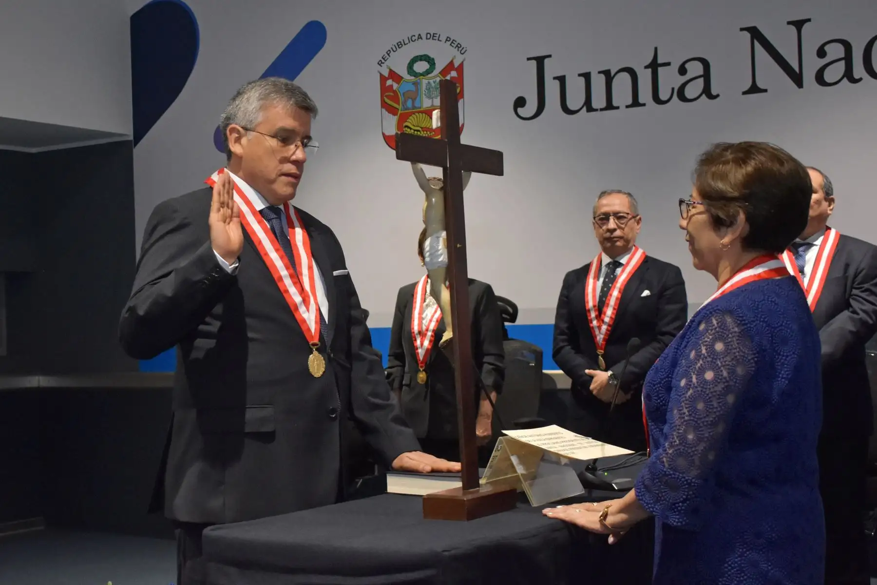 Antonio De La Haza Barrantes, miembro del pleno de la Junta Nacional de Justicia (JNJ) juró este lunes como nuevo presidente de dicha institución para el periodo 2024. Foto: ANDINA/JNJ