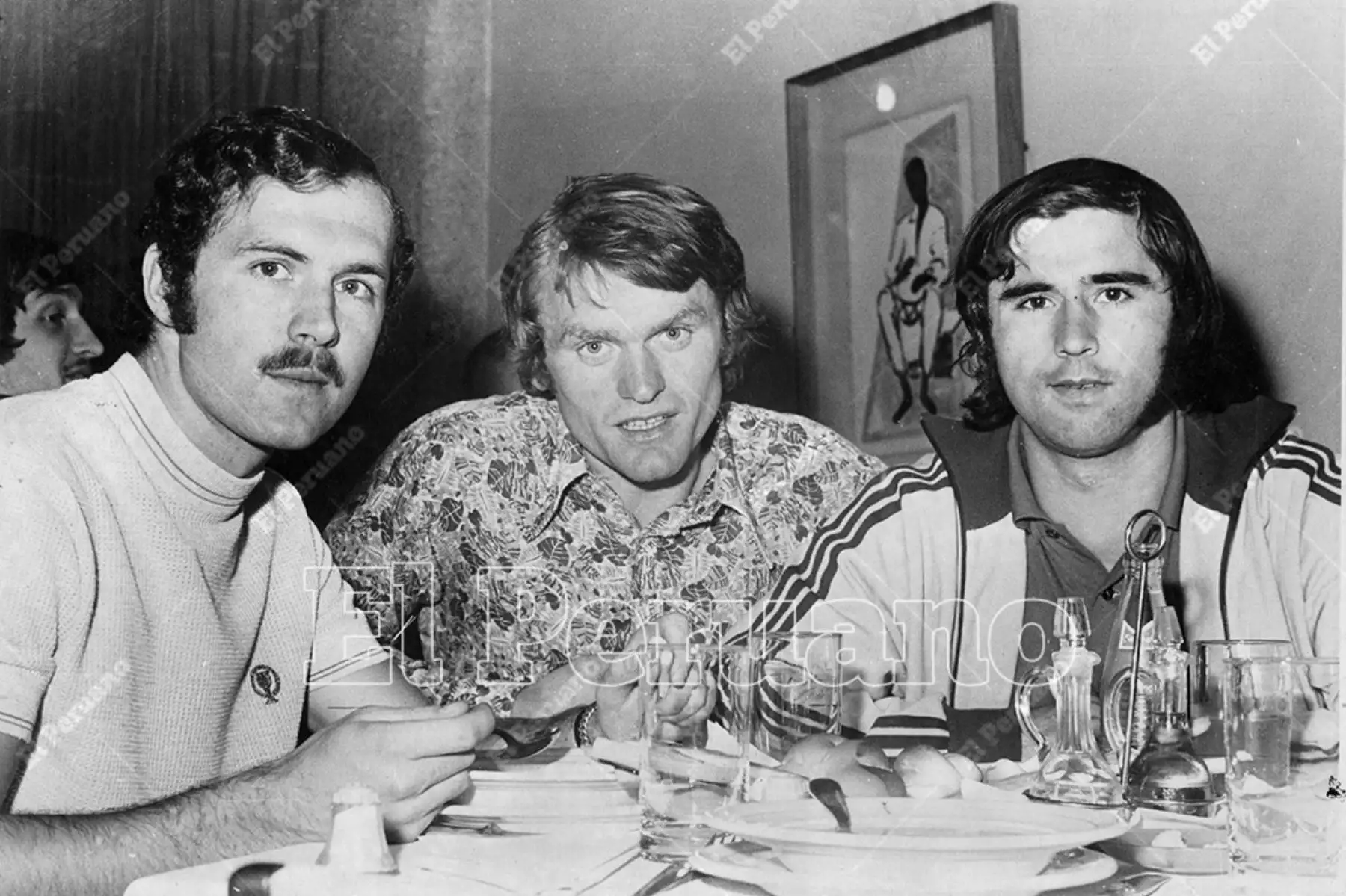 Lima - 2 enero 1971 /  Franz Beckenbauer, Sepp Maier y Gerd Müller departen en el Club Alemán. Bayern Munich llegó con sus estrellas mundialistas para los duelos con Universitario de Deportes y el combinado Alianza-Municipal.  Foto: Archivo Histórico de El Peruano