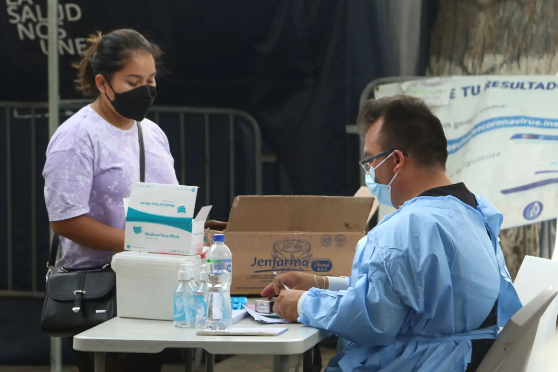 Con cifras del Minsa, Váquez Sánchez refirió que en la primera semana epidemiológica se han producido en el país 13 fallecimientos reportados por covid-19, “todos ellos pacientes de grupos vulnerables”.FOTO:ANDINA/Hector Vinces.