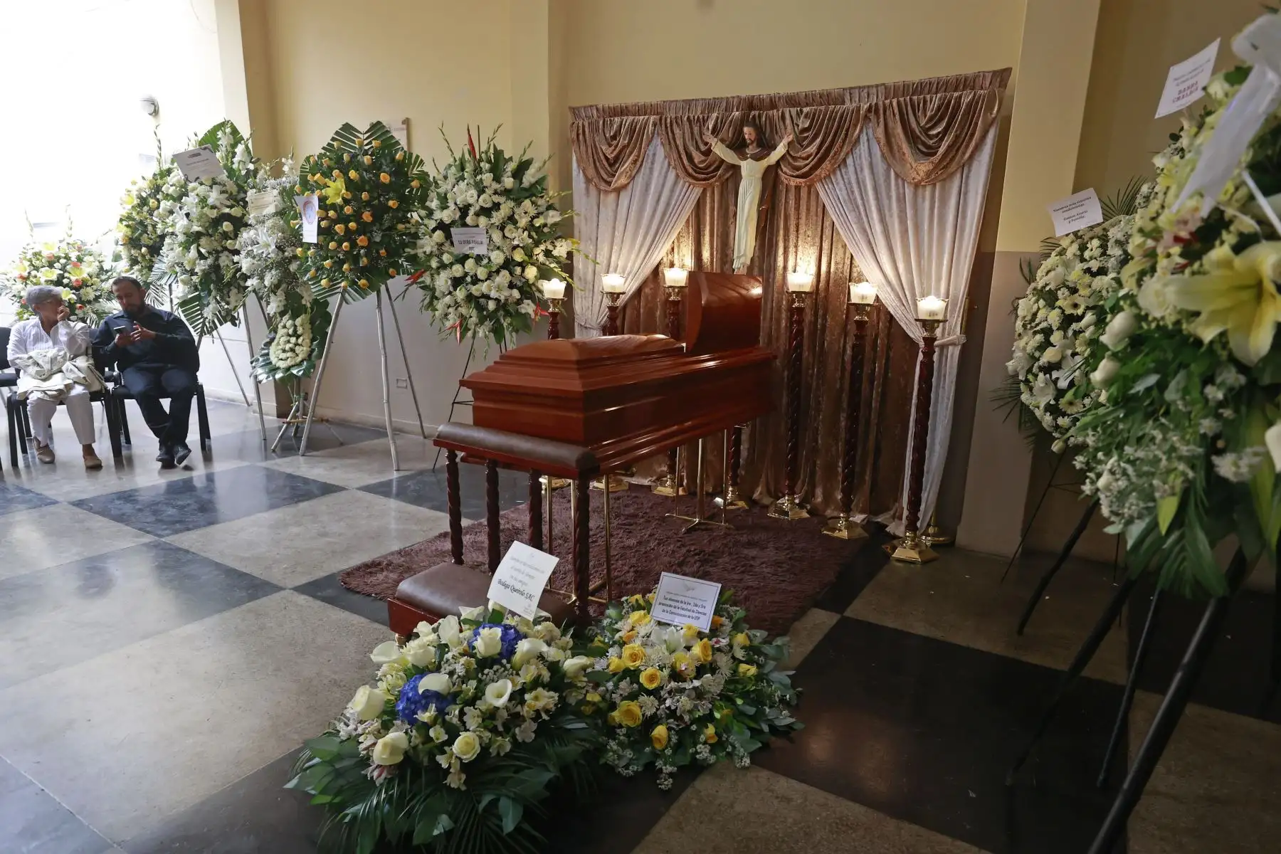 El destacado cronista, docente y poeta peruano Eloy Jáuregui falleció este domingo a la edad de 70 años. Foto: ANDINA/Vidal Tarqui