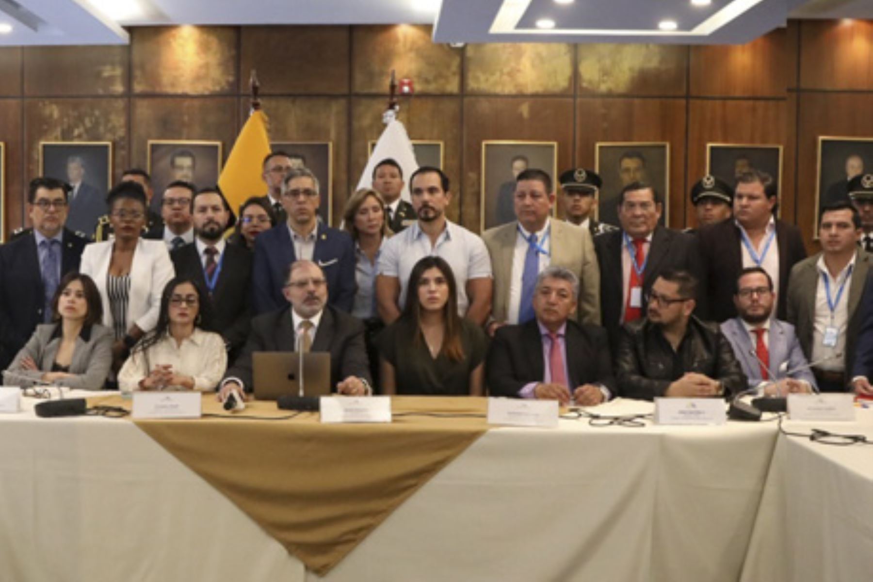 Pronunciamiento de todas las fuerzas políticas representadas en la Asamblea Nacional del Ecuador a la ciudadanía. Foto: X