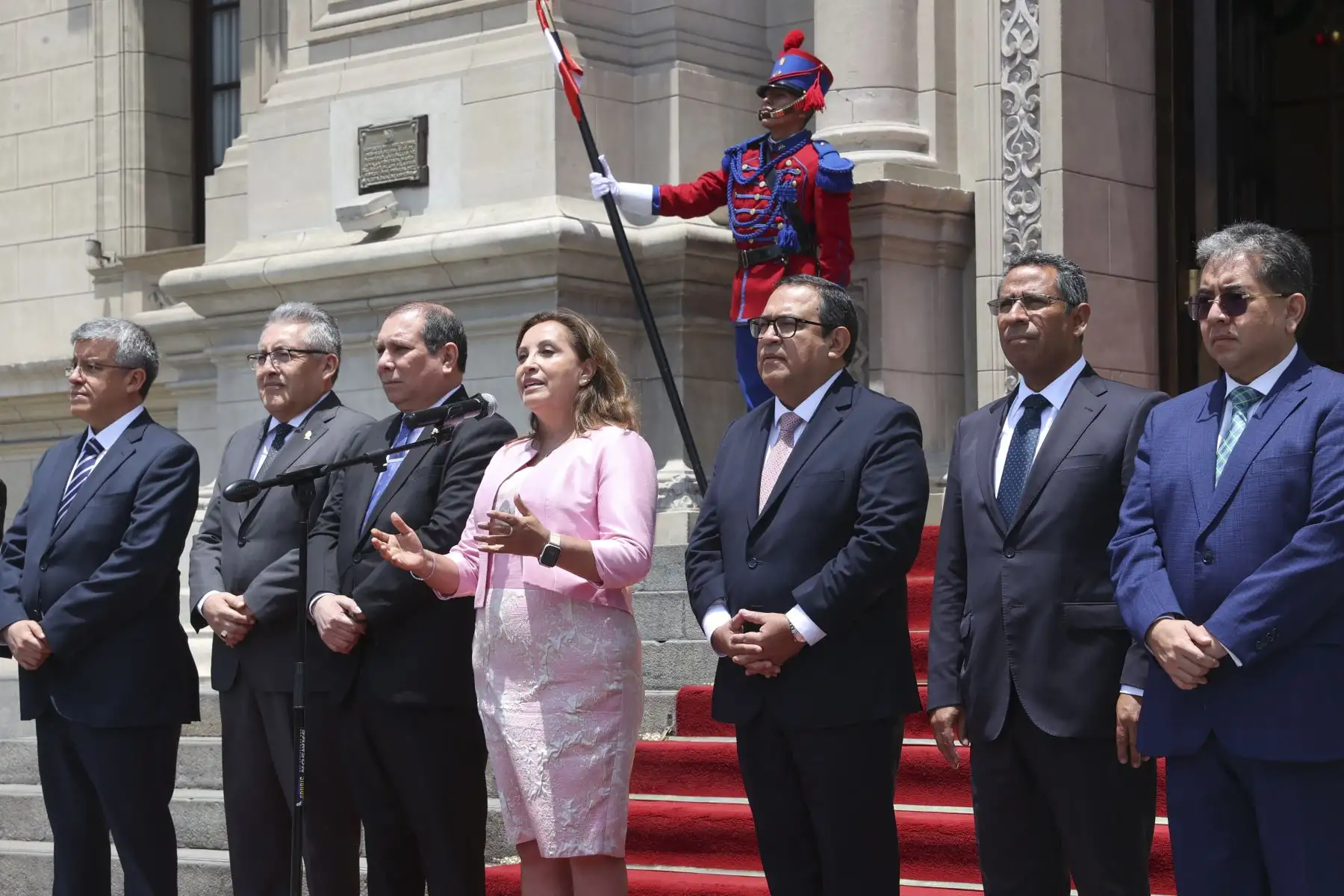 La presidenta de la república, Dina Boluarte, lideró esta mañana la sesión extraordinaria del Consejo para la Reforma del Sistema de Justicia
Foto: ANDINA/Prensa Presidencia