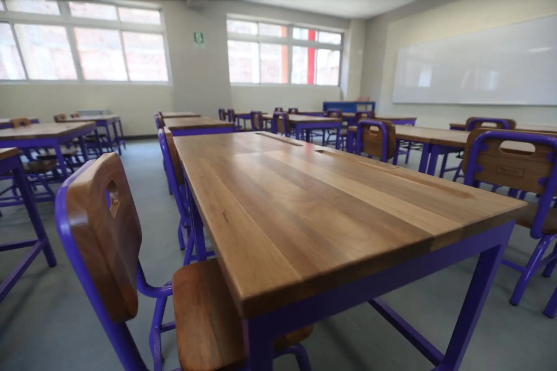 Indicó que el primer conjunto de 4 Escuelas Bicentenario será entregado para el inicio de las clases escolares y explicó que, además de las cuatro Instituciones educativas mencionadas, se edifican otras 71 en las regiones Cajamarca, Callao, Cusco, La Libertad, Lambayeque, Junín, Ucayali, Puno, Lima Metropolitana y Lima Provincias.
Foto: ANDINA/Difusión