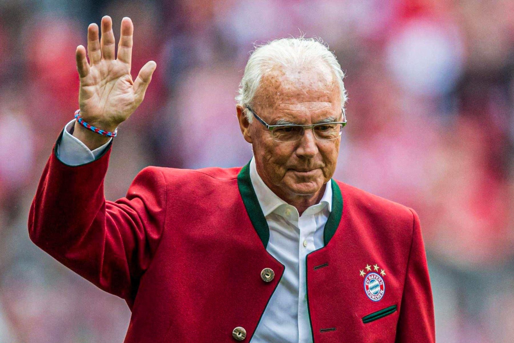 El Bayern rendirá un homenaje a Beckenbauer en la Allianz Arena ...