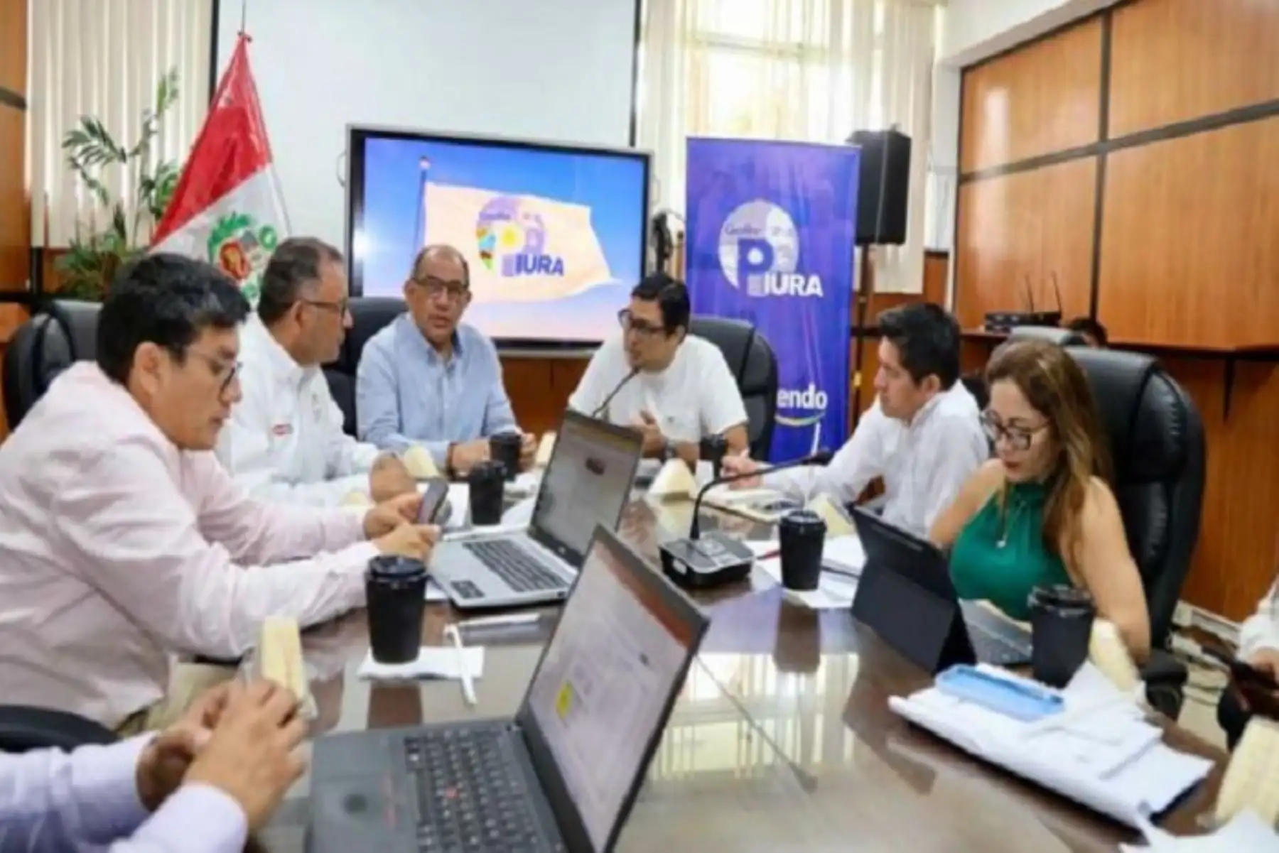 En la reunión también se discutió sobre el mantenimiento y la operatividad de los establecimientos de salud que administra el Gore Piura y los que ejecutó la Autoridad para la Reconstrucción con Cambios.