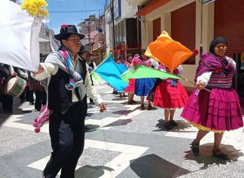 La isla de Amantaní, región Puno, celebra desde hoy jueves 11 hasta el martes 23 de enero, la Festividad de San Sebastián Pachatata y Pachamama del lago Titicaca con diversas danzas originarias. Foto: Alberto Alejo